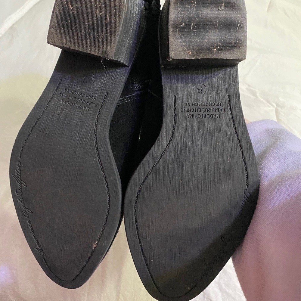 Booties - Picture 4 of 4